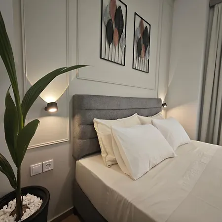 Envogue Living * Larissa