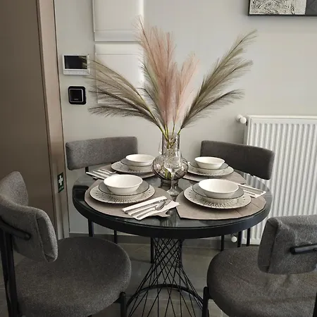 Envogue Living *